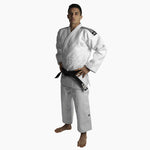 Judogi Adidas J730 Champion II IJF Slimfit con strisce